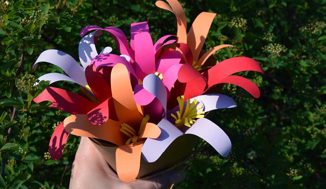 Un bouquet coloré en papier